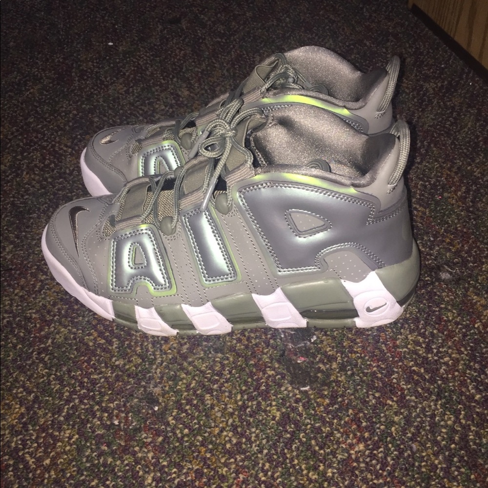 Nike Air More Uptempo Iridescent